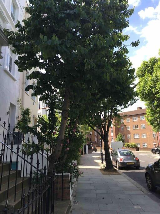 Newly Refurbished 2-Bedroom Flat In Notting Hill London Bagian luar foto