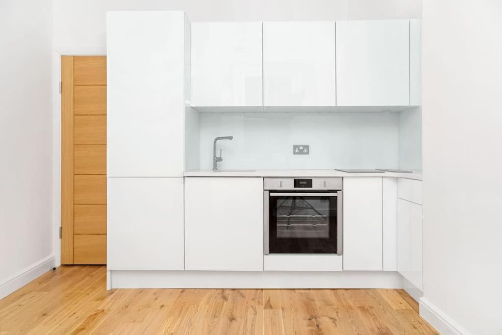 Newly Refurbished 2-Bedroom Flat In Notting Hill London Bagian luar foto